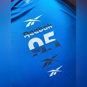 Reebok 95 Men’s Athletic Tee Size L
